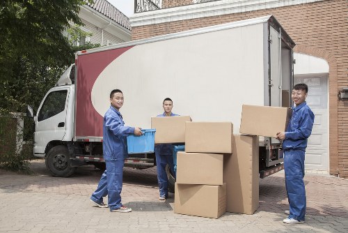 Man With A Van Ladbroke Grove team handling a move safely