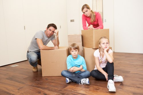 Organised move preparation in Ladbroke Grove